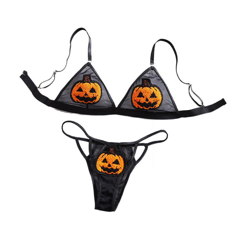 Sexy bh en slip set met Hallow - Lace Bralette Set recensie en prijs